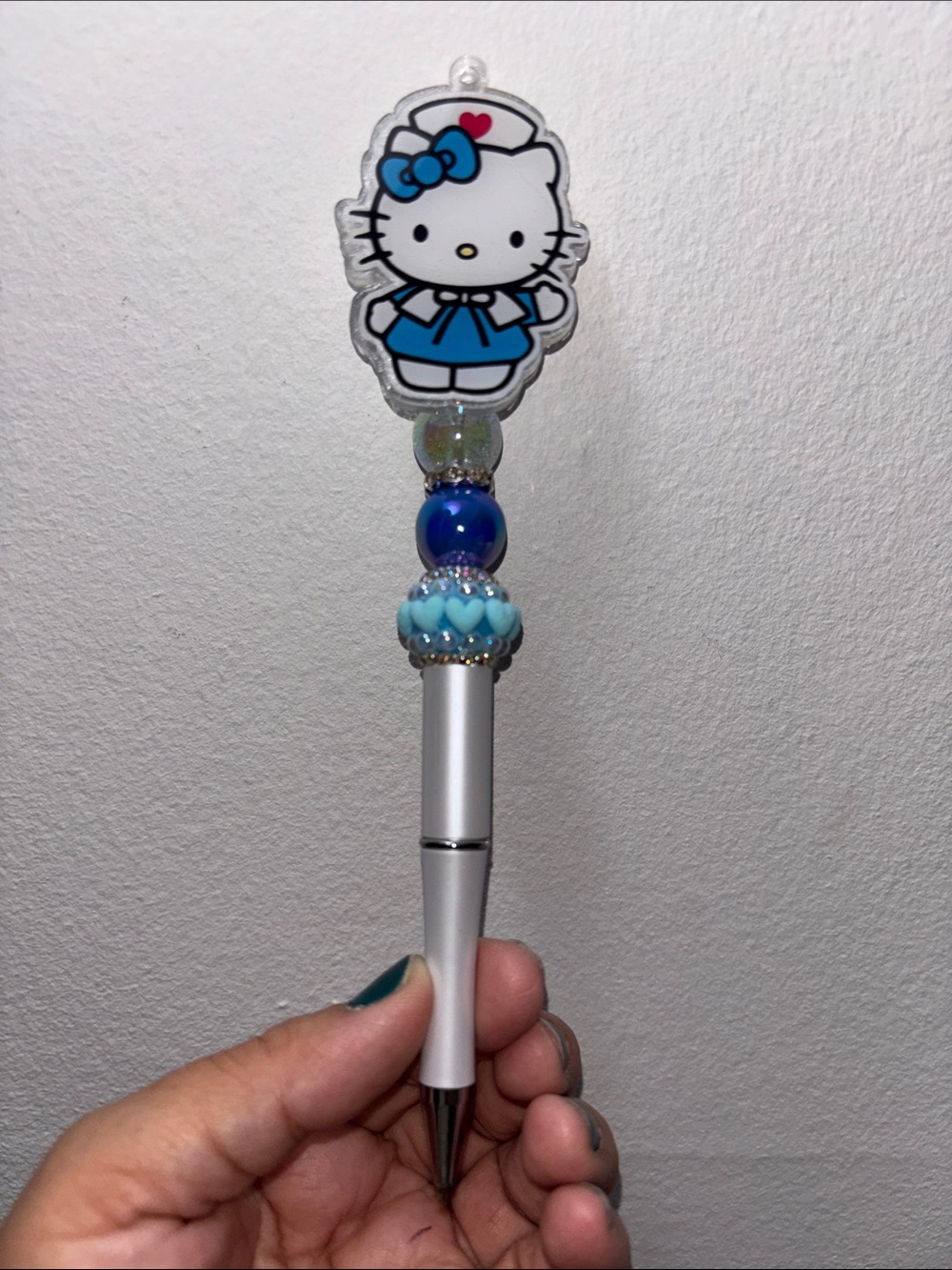 HK Blue and White Beaded Charm Shaker Pen